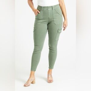 🔥SALE🔥SPANX Moss Green Cargo Pant Sz M